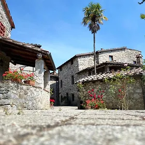 Borgo Giusto Diffuso 3*, Borgo a Mozzano Italien
