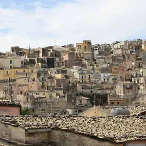 ** Affittacamere La Corte Di Ibla Italia